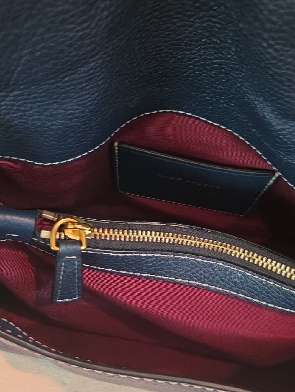 Marc Jacobs Navy Pebbled Leather Crossbody with Gold Hardware - Picture 5 of 6